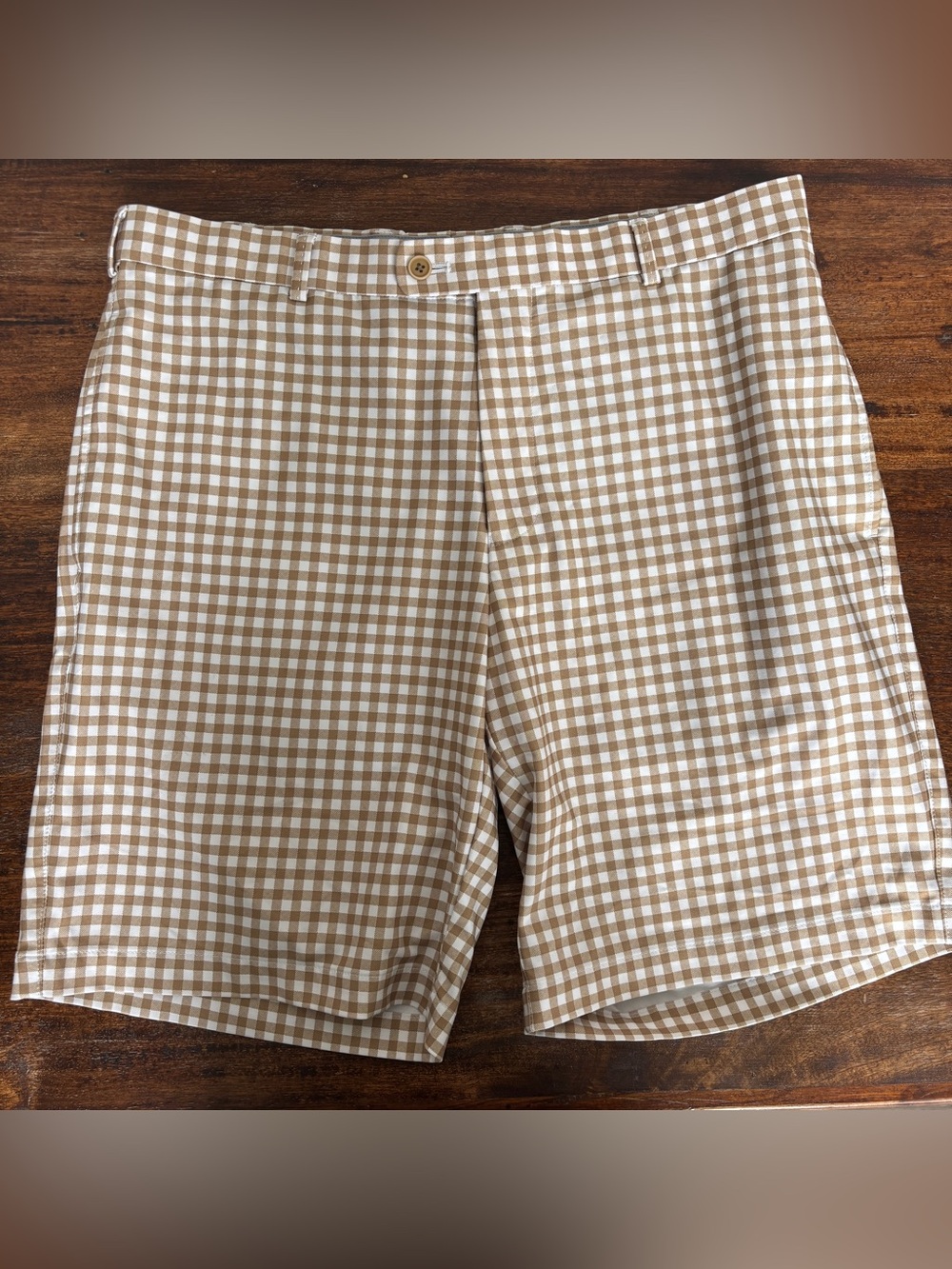 Peter Millar Wicking Golf Shorts Men’s 34 Khaki Tan Gingham Preppy Performance